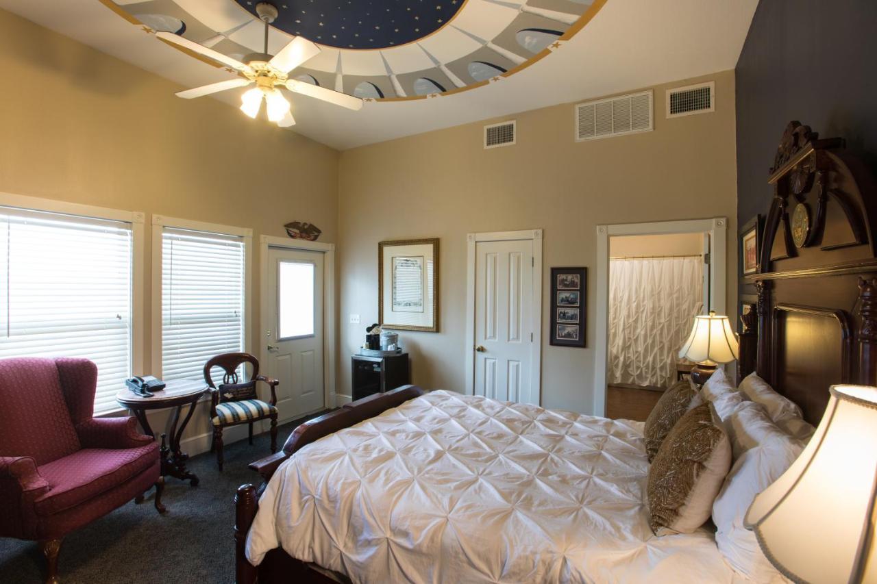 Gruene River Hotel & Retreat Нью Браунфелс Экстерьер фото