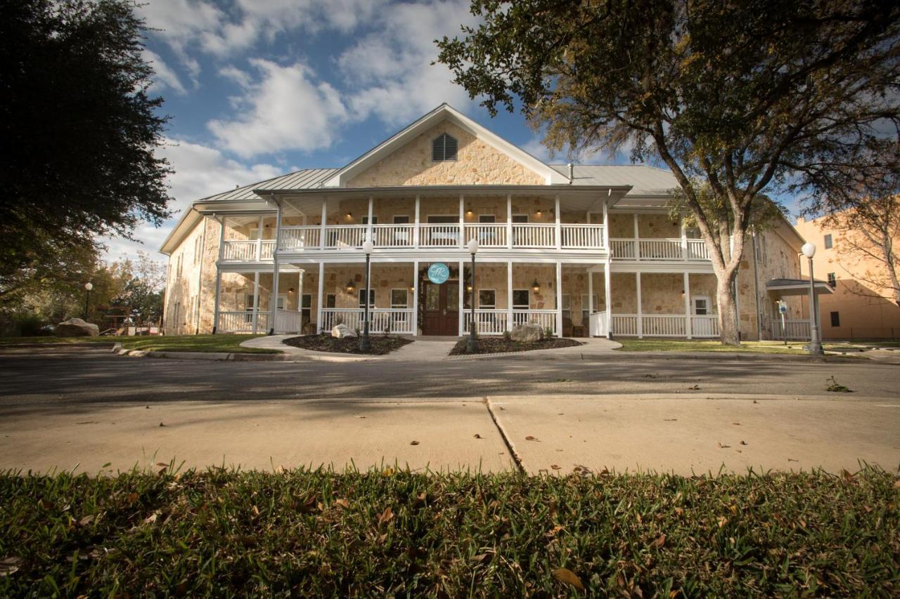 Gruene River Hotel & Retreat Нью Браунфелс Экстерьер фото